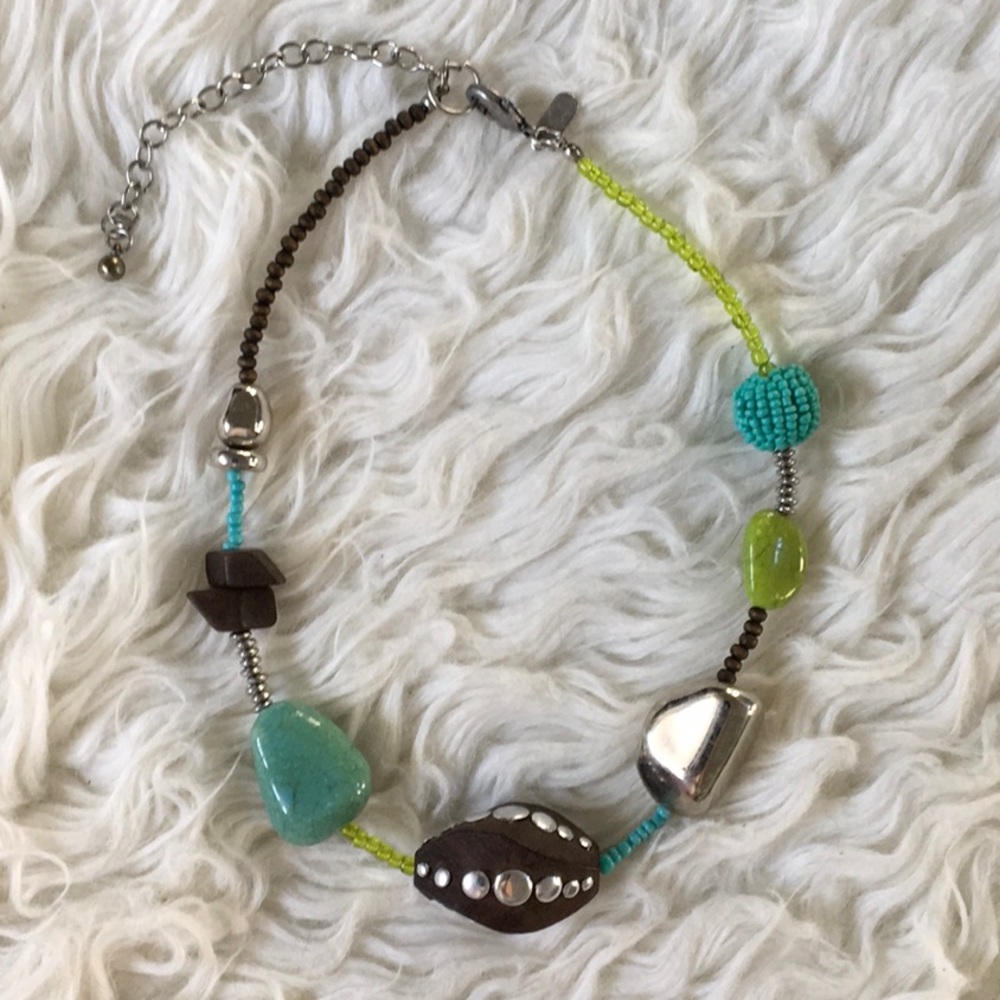 TresKa necklace mixed stone, wood and beads